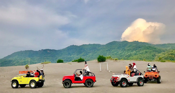 Jeep Wisata Gumuk Pasir Trip 3 All-in