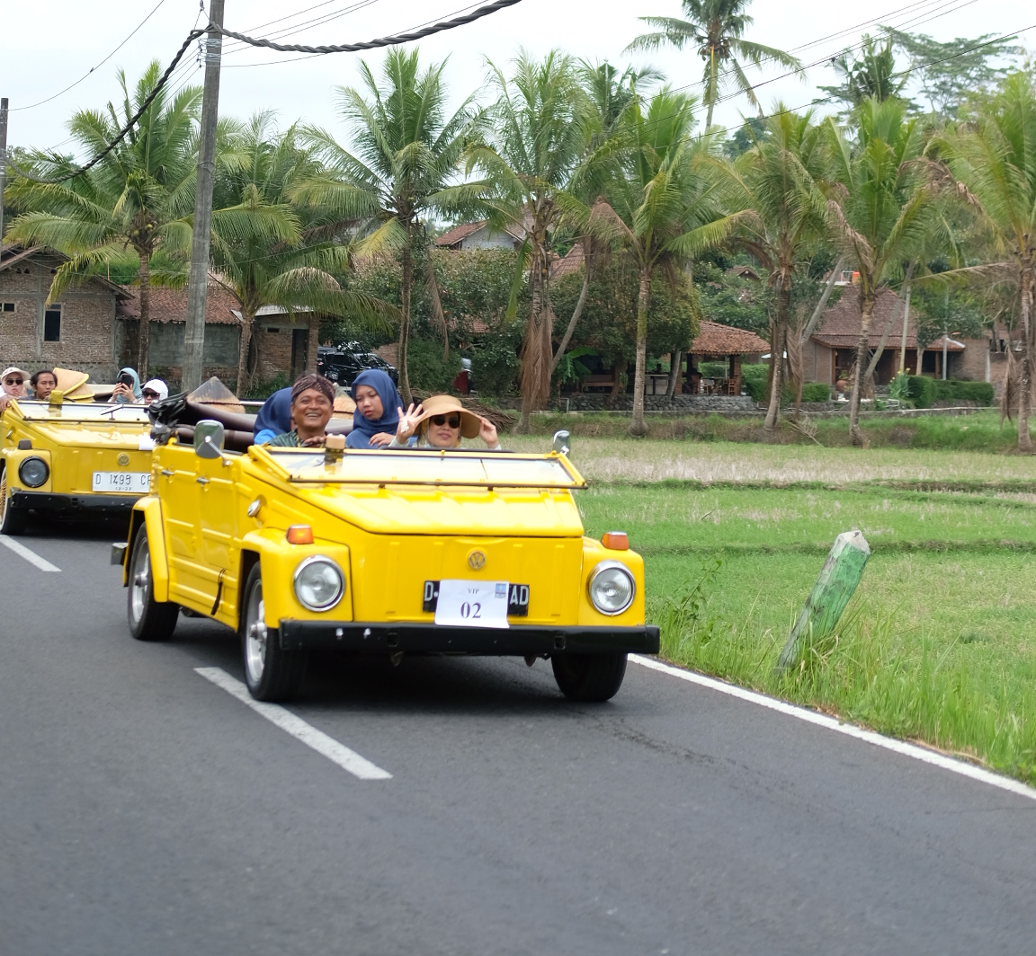 VW Safari Excellent Borobudur
