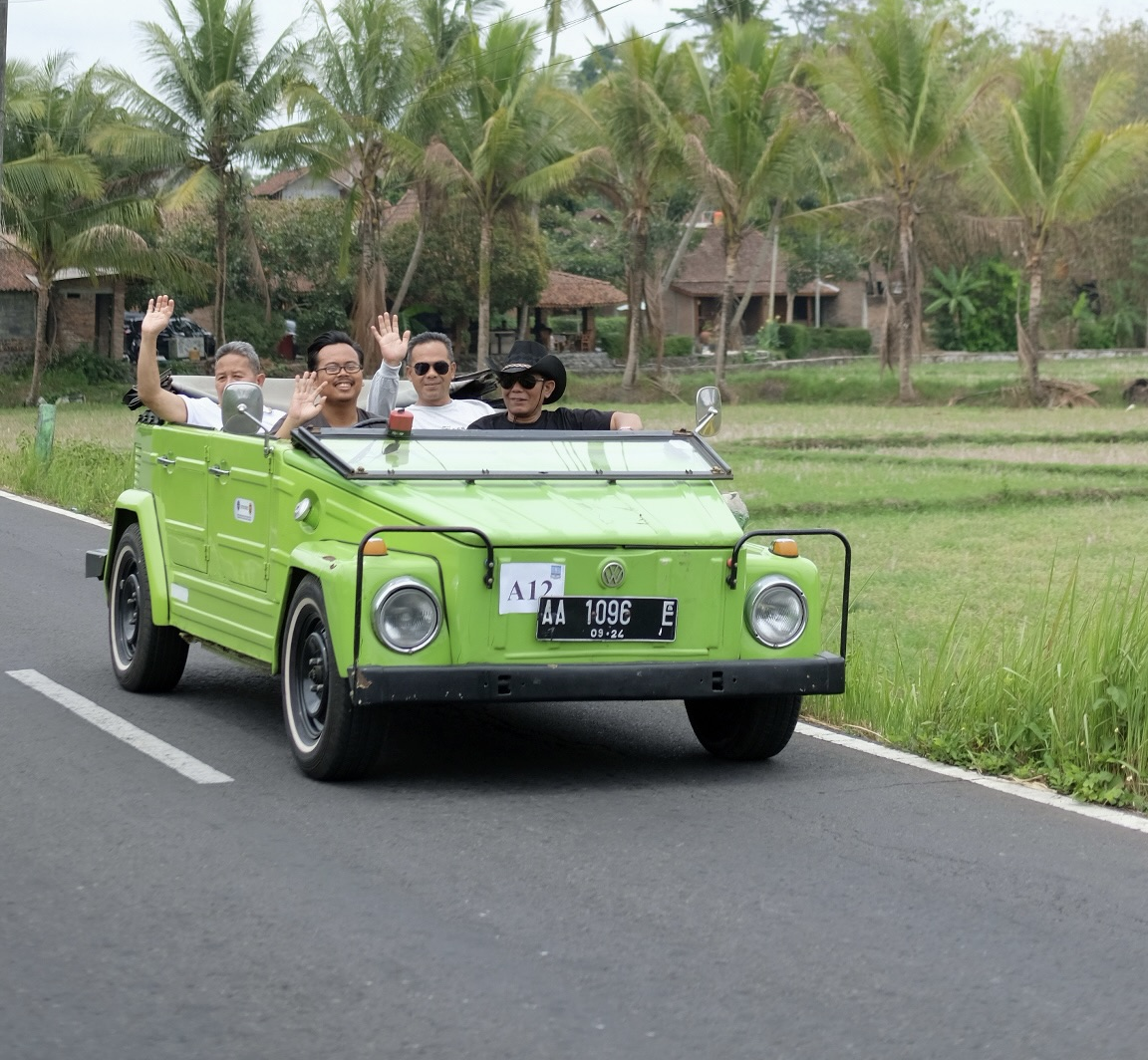 VW Safari Exotic Borobudur
